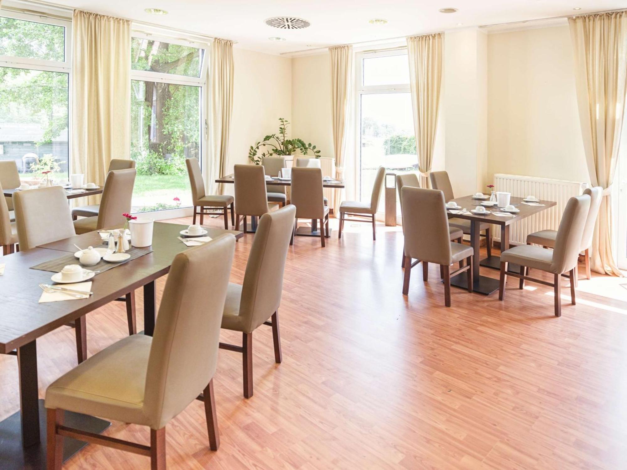 Hotel Am Schloss Koepenick By Golden Tulip — Photos 3